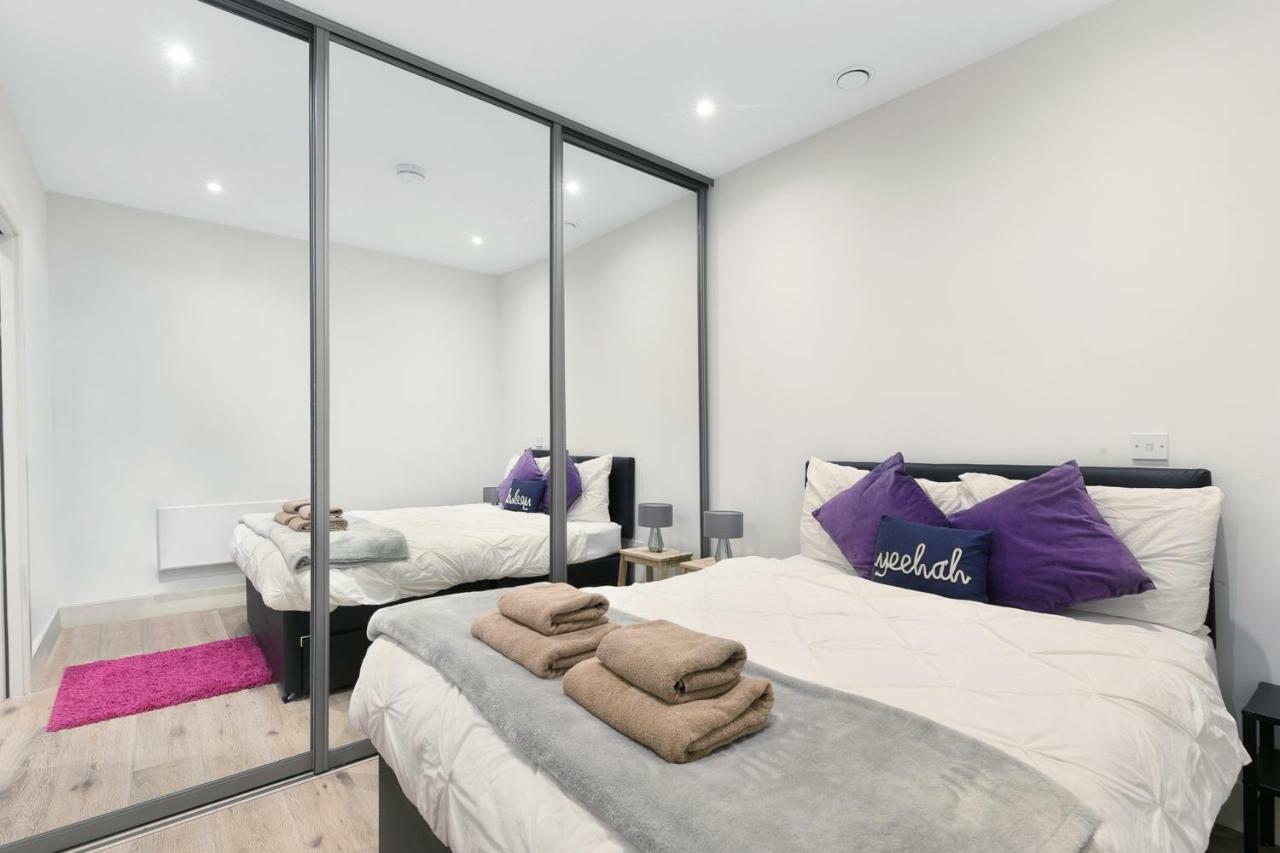 Mondial Apartments At Heathrow Harmondsworth Exteriör bild