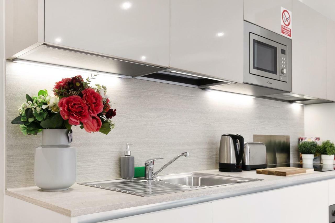 Mondial Apartments At Heathrow Harmondsworth Exteriör bild