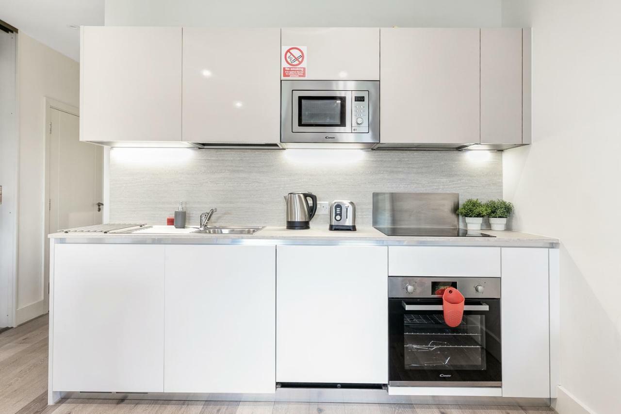 Mondial Apartments At Heathrow Harmondsworth Exteriör bild