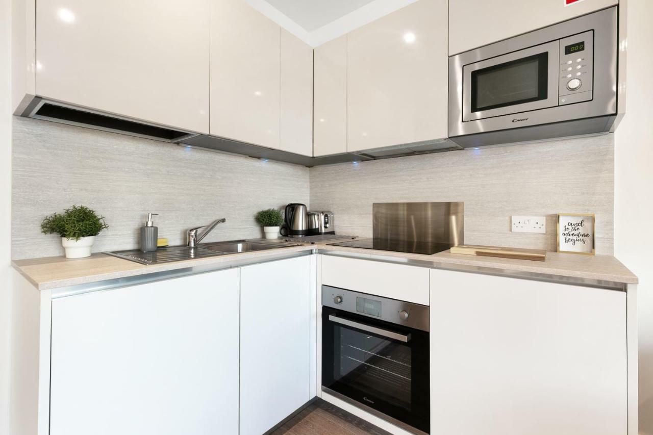 Mondial Apartments At Heathrow Harmondsworth Exteriör bild