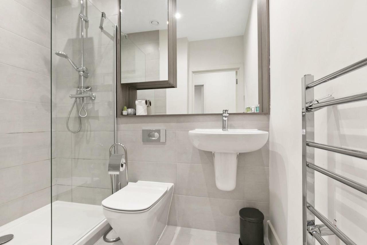 Mondial Apartments At Heathrow Harmondsworth Exteriör bild