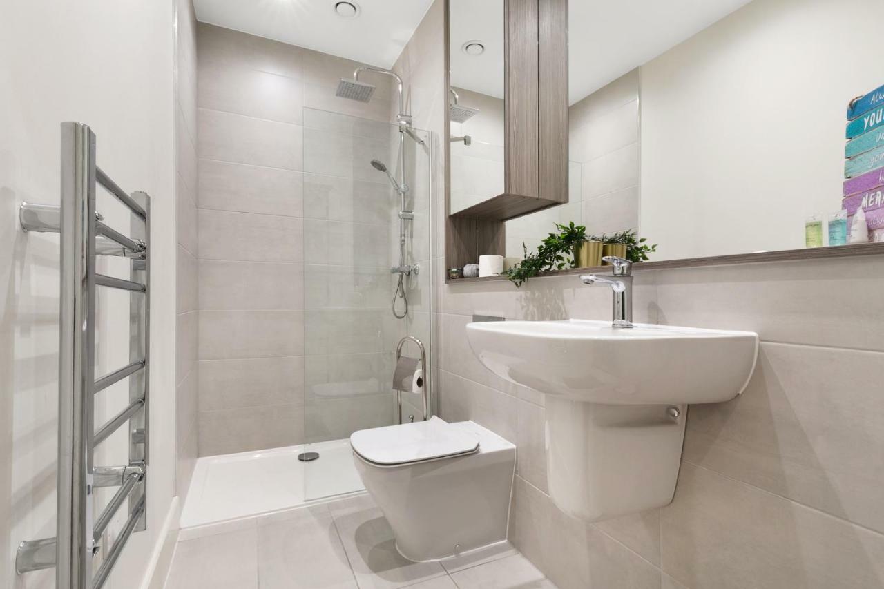 Mondial Apartments At Heathrow Harmondsworth Exteriör bild