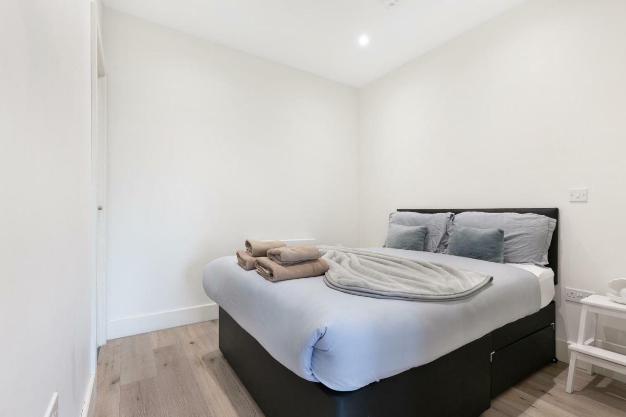 Mondial Apartments At Heathrow Harmondsworth Exteriör bild