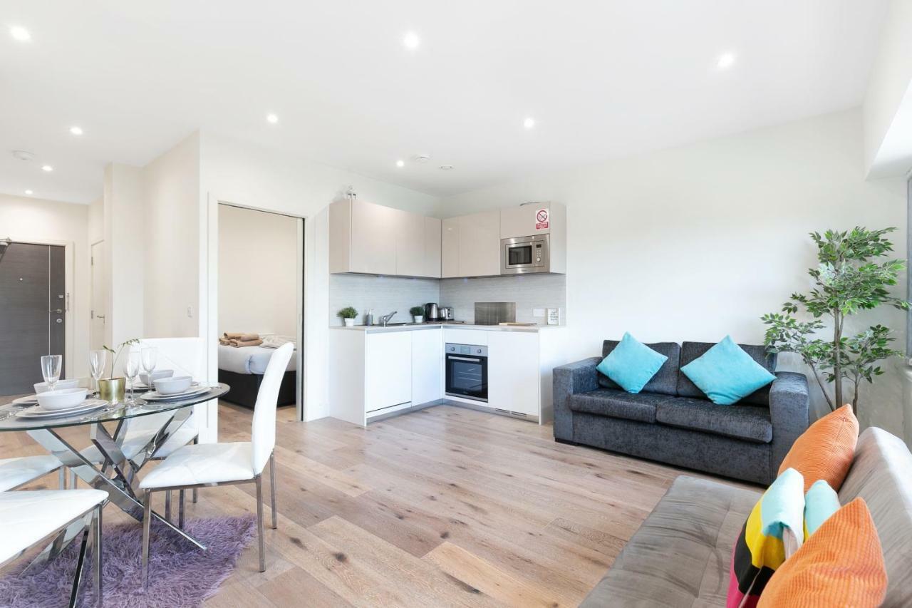 Mondial Apartments At Heathrow Harmondsworth Exteriör bild