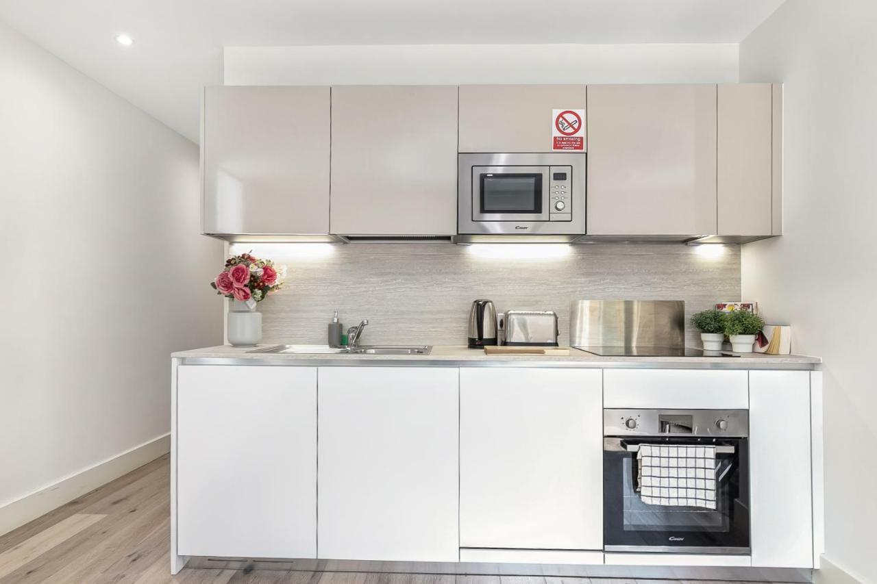Mondial Apartments At Heathrow Harmondsworth Exteriör bild