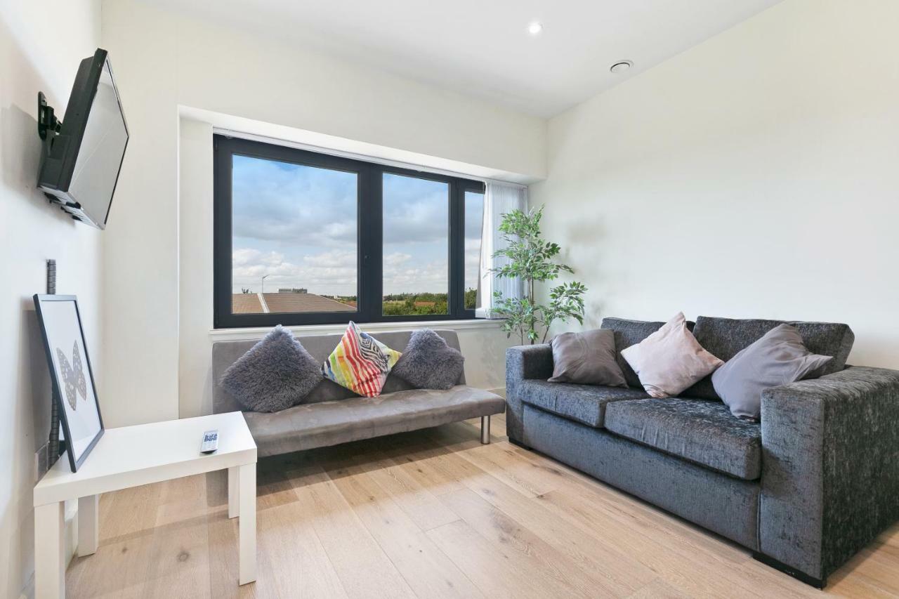 Mondial Apartments At Heathrow Harmondsworth Exteriör bild